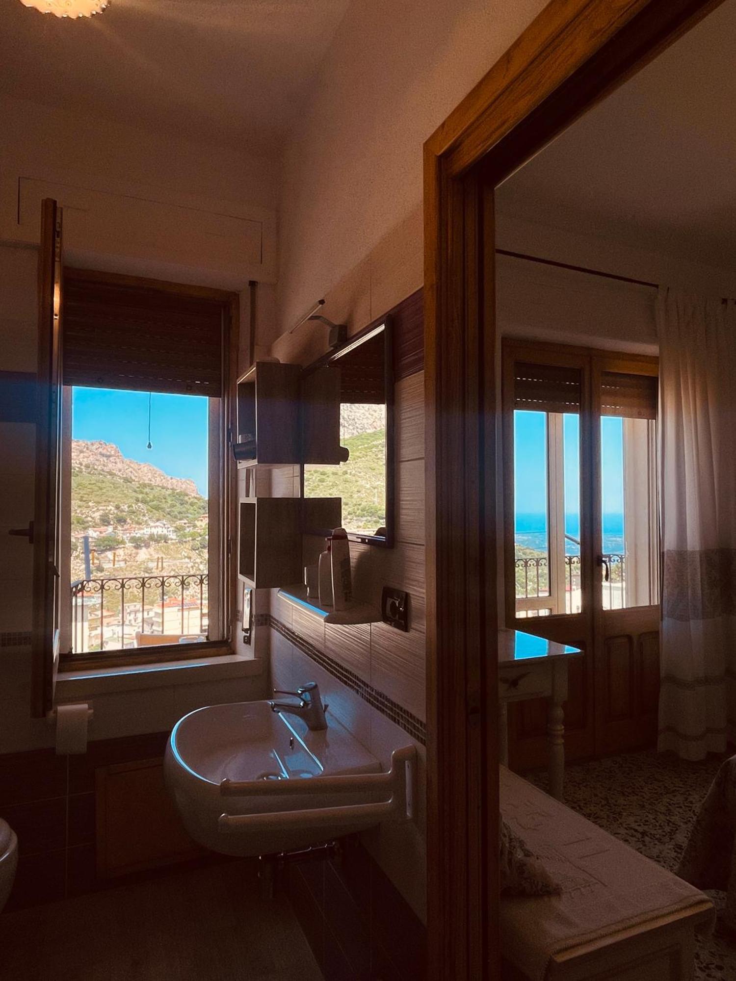 B&B Aria Ona Villagrande Strisaili 外观 照片