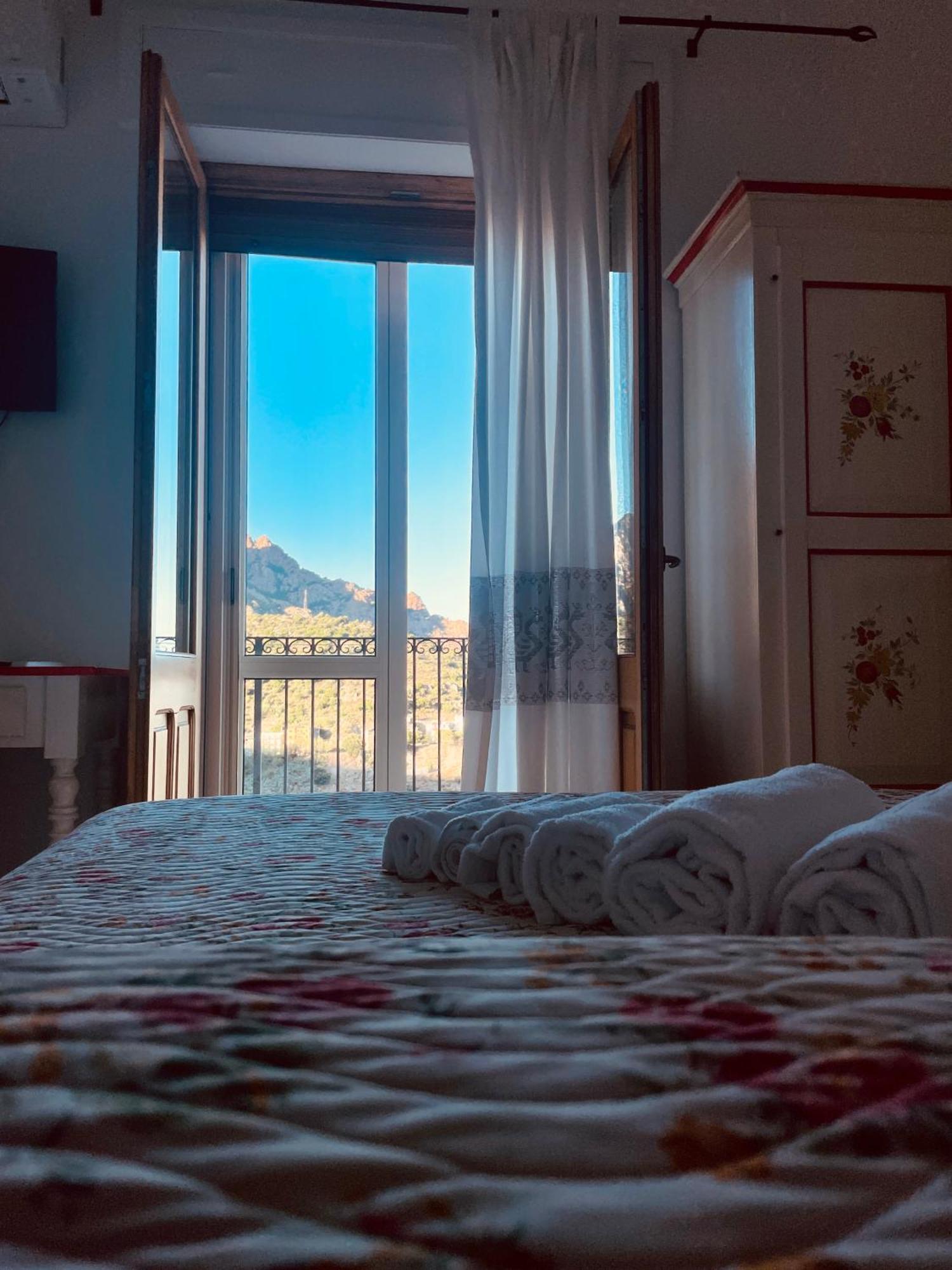 B&B Aria Ona Villagrande Strisaili 外观 照片