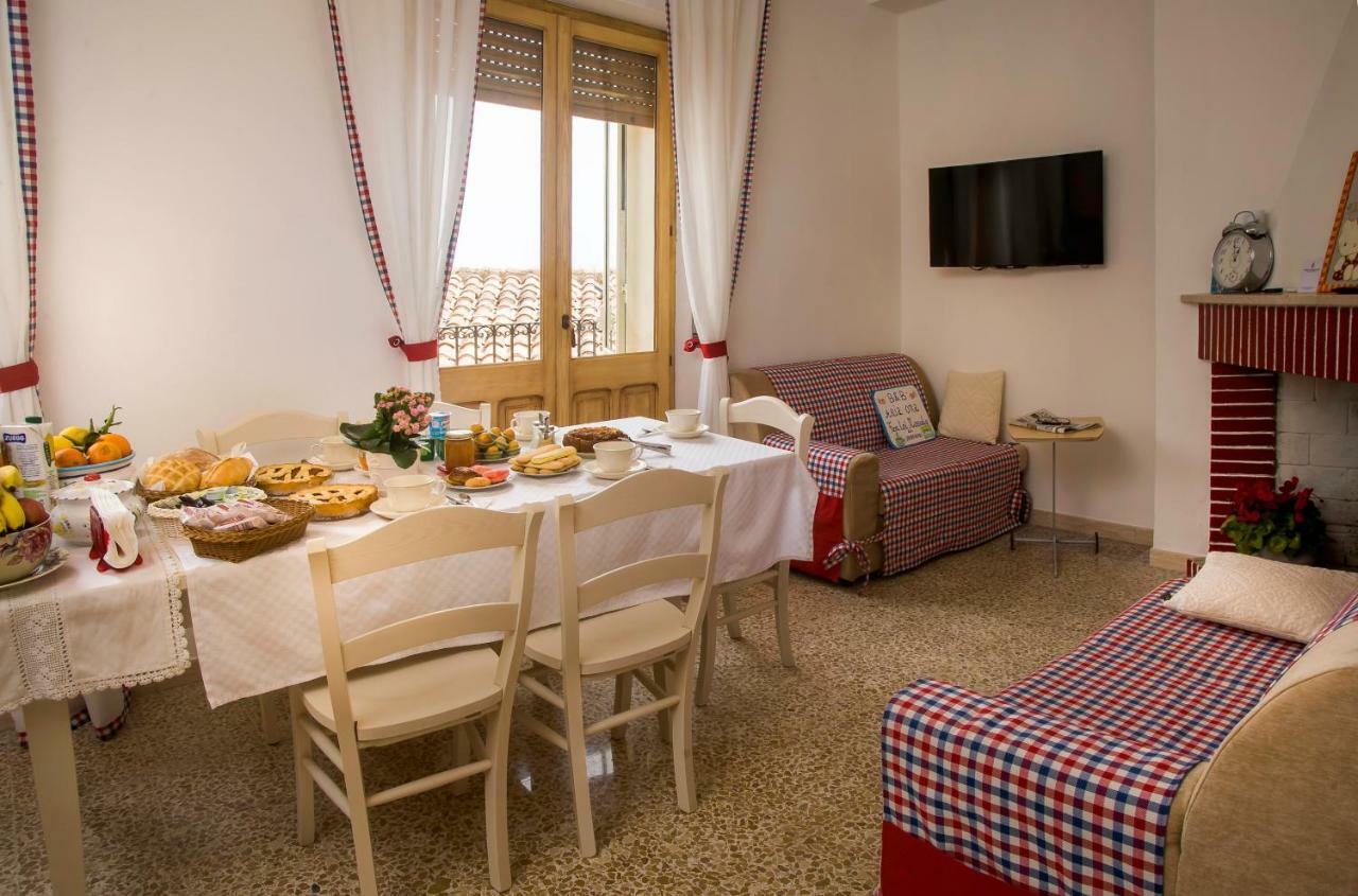 B&B Aria Ona Villagrande Strisaili 外观 照片
