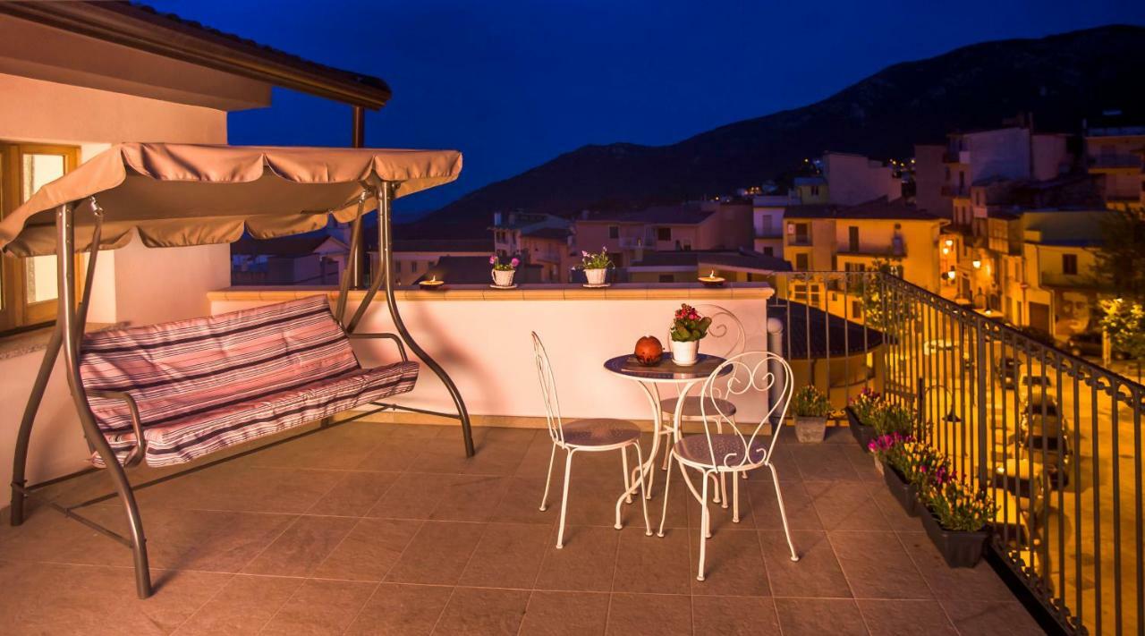 B&B Aria Ona Villagrande Strisaili 外观 照片
